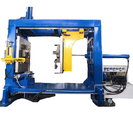 Spritzgießmaschine mit Mischer für APG-Maschine zu APG-Verfahren für Bushings